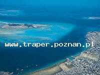Hurghada (Hurgada) to jeden z najwiekszych kurort&oacute;w basenu Morza Czerwonego. To nowoczesny kurort Egipski przyciągający amator&oacute;w nurkowania. Hurghada oferuje przejrzyste i ciepłe morze ze wspaniałymi rafami koralowymi nie mającymi sobie r&oacute;wnych na całym świecie. Piaszczyste Egipskie plaże zachęcają do spokojnego wypoczynku oraz kąpieli słonecznych. W centrum Hurghady odnaleźć można tradycyjne kawiarnie i restauracje. Hurghada jest też dogodną bazą wypadową dla wycieczek do Kairu, Luksoru i Asuanu.