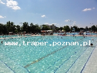 Hajduszoboszl&oacute; tutaj znajduje się największy w Europie kompleks wodny Hungarospa. Olbrzymie kąpielisko z wieloma basenami termalnymi, z falami, rekreacyjnymi, pływackimi, basenami leczniczy