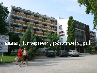 Balaton to największe jezioro w Europie Środkowej. Latem szybko się nagrzewa do temperatury 21-28&deg;C. Średnia głębokość 4 m. Południowy brzeg jest płytszy i można spacerować daleko w je