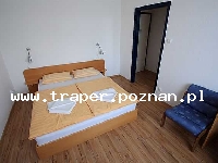 Balaton to największe jezioro w Europie Środkowej. Latem szybko się nagrzewa do temperatury 21-28&deg;C. Średnia głębokość 4 m. Południowy brzeg jest płytszy i można spacerować daleko w je