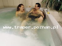 Pec pod Śnieżką to kurort g&oacute;rski, zimą narciarski położony po czeskiej stronie Karkonoszy w dolinie g&oacute;rskiej u st&oacute;p Śnieżki. Na końcu doliny znajduje się sporo wyciąg&o