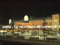 Jańskie Łaźnie leżą na południowym stoku Karkonoszy, na wysokości 670 m.n.p.m., panuje tu stosunkowo ciepły, podg&oacute;rski klimat, charakteryzujący się wysokim nasłonecznieniem. Trasy na