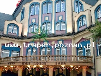 Liberec to miasto położone między masywem G&oacute;ry Jeśted a G&oacute;rami Izerskimi. Na g&oacute;rze Jeśted zbudowano charkterystyczną wieżę z resturacjami i hotelem na niższych poziomach.