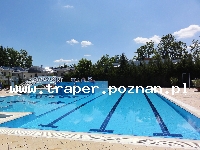 Hajduszoboszl&oacute; tutaj znajduje się największy w Europie kompleks wodny Hungarospa. Olbrzymie kąpielisko z wieloma basenami termalnymi, z falami, rekreacyjnymi, pływackimi, basenami leczniczy