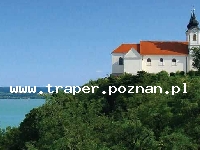 Balaton to największe jezioro w Europie Środkowej. Latem szybko się nagrzewa do temperatury 21-28&deg;C. Średnia głębokość 4 m. Południowy brzeg jest płytszy i można spacerować daleko w je
