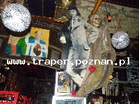 Sopot jest popularnym kurortem nadmorskim, miastem uzdrowiskowym, po II wojnie światowej znanym z organizowanych tam od 1961 w Operze Leśnej konkurs&oacute;w piosenki Sopot Festival. Miasto posiada 