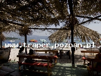 Korcula - wyspa słońca, wina i bogatej historii, to najbardziej śr&oacute;dziemnomorska wyspa Dalmacji, z niej pochodził Marco Polo. Miasteczko Korcula rozwijało się przez wiele lat. Do dzisiaj 