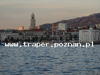 Korcula - wyspa słońca, wina i bogatej historii, to najbardziej śr&oacute;dziemnomorska wyspa Dalmacji, z niej pochodził Marco Polo. Miasteczko Korcula rozwijało się przez wiele lat. Do dzisiaj 