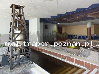 Hajduszoboszl&oacute; tutaj znajduje się największy w Europie kompleks wodny Hungarospa. Olbrzymie kąpielisko z wieloma basenami termalnymi, z falami, rekreacyjnymi, pływackimi, basenami leczniczy