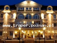 Hajduszoboszl&oacute; tutaj znajduje się największy w Europie kompleks wodny Hungarospa. Olbrzymie kąpielisko z wieloma basenami termalnymi, z falami, rekreacyjnymi, pływackimi, basenami leczniczy