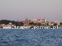 Kołobrzeg to miasto nadmorskie w p&oacute;łnocno - zachodniej Polsce w woj. zachodniopomorskim. Kołobrzeg jest r&oacute;wnież znanym polskim uzdrowiskiem.
