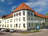 Eger to barokowy kurort położony wśr&oacute;d wzg&oacute;rz z winoroślą, położony w p&oacute;łnocnych Węgrzech, nad potokiem Eger, blisko granicy ze Słowacją. Miasto o bogatej historii i te