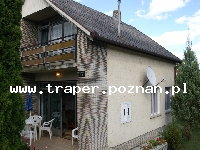 Balaton to największe jezioro w Europie Środkowej. Latem szybko się nagrzewa do temperatury 21-28&deg;C. Średnia głębokość 4 m. Południowy brzeg jest płytszy i można spacerować daleko w je