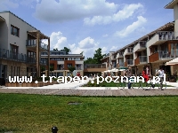 Balaton to największe jezioro w Europie Środkowej. Latem szybko się nagrzewa do temperatury 21-28&deg;C. Średnia głębokość 4 m. Południowy brzeg jest płytszy i można spacerować daleko w je