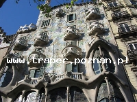 Barcelona to stolica Katalonii, leży nad Morzem Śr&oacute;dziemnym, drugie co do wielkości miasto Hiszpanii.
Warto zobaczyć:- Dzielnica Gotycka - najstarsza część Barcelony- Plaza de Catalunya