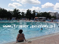 Hajduszoboszl&oacute; tutaj znajduje się największy w Europie kompleks wodny Hungarospa. Olbrzymie kąpielisko z wieloma basenami termalnymi, z falami, rekreacyjnymi, pływackimi, basenami leczniczy