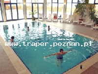 Balaton to największe jezioro w Europie Środkowej. Latem szybko się nagrzewa do temperatury 21-28&deg;C. Średnia głębokość 4 m. Południowy brzeg jest płytszy i można spacerować daleko w je