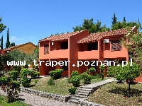 Trogir jest położony 20 km od Splitu. Chorwacja. Trogir to stare malownicze miasto śr&oacute;dziemnomorskie, położone na wyspie. Zabytkowa star&oacute;wka z katedrą św. Lovro z romańskim porta