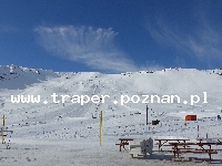 Akureyri to największe miasto na p&oacute;łnocy Islandii i r&oacute;wnocześnie drugie na wyspie. Piękne położone na zboczu i w głębi fiordu dostarcza niesamowitych wrażeń. Dobra komunikacja 