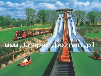 Sierksdorf jest położone nad samym Morzem Bałtyckim, 30 km na p&oacute;łnoc od Lubeki. Znajduje się tutaj Hansa Park, &nbsp;jedyny nadmorski park rozrywki. Niemiecki Hansa Park to jeden z najwię