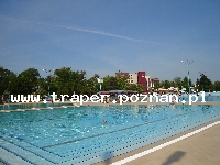 Hajduszoboszl&oacute; tutaj znajduje się największy w Europie kompleks wodny Hungarospa. Olbrzymie kąpielisko z wieloma basenami termalnymi, z falami, rekreacyjnymi, pływackimi, basenami leczniczy