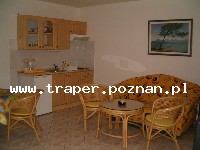 Balaton to największe jezioro w Europie Środkowej. Latem szybko się nagrzewa do temperatury 21-28&deg;C. Średnia głębokość 4 m. Południowy brzeg jest płytszy i można spacerować daleko w je