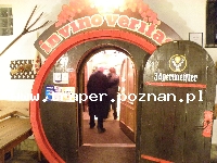Eger to barokowy kurort położony wśr&oacute;d wzg&oacute;rz z winoroślą, położony w p&oacute;łnocnych Węgrzech, nad potokiem Eger, blisko granicy ze Słowacją. Miasto o bogatej historii i te
