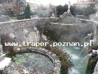 Eger to barokowy kurort położony wśr&oacute;d wzg&oacute;rz z winoroślą, położony w p&oacute;łnocnych Węgrzech, nad potokiem Eger, blisko granicy ze Słowacją. Miasto o bogatej historii i te