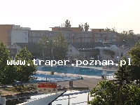 Hajduszoboszl&oacute; tutaj znajduje się największy w Europie kompleks wodny Hungarospa. Olbrzymie kąpielisko z wieloma basenami termalnymi, z falami, rekreacyjnymi, pływackimi, basenami leczniczy