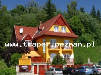 MiskolcTapolca jest położone w p&oacute;łnocno-wschodniej części Węgier blisko granicy ze Słowacją u podn&oacute;ża G&oacute;r Bukowych, 180 km od Budapesztu. W Miskolctapolcy znajduje się j