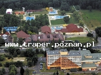 Zalakaros jest położone na południe od Balatonu blisko granicy z Austrią i Chorwacją, 30 km od miasta Balatonmariafurdo. W Zalakaros znajduje się nowoczene interesujące kąpielisko termalne. K�