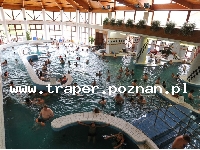 Zalakaros jest położone na południe od Balatonu blisko granicy z Austrią i Chorwacją, 30 km od miasta Balatonmariafurdo. W Zalakaros znajduje się nowoczene interesujące kąpielisko termalne. K�