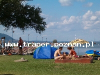 Balaton to największe jezioro w Europie Środkowej. Latem szybko się nagrzewa do temperatury 21-28&deg;C. Średnia głębokość 4 m. Południowy brzeg jest płytszy i można spacerować daleko w je